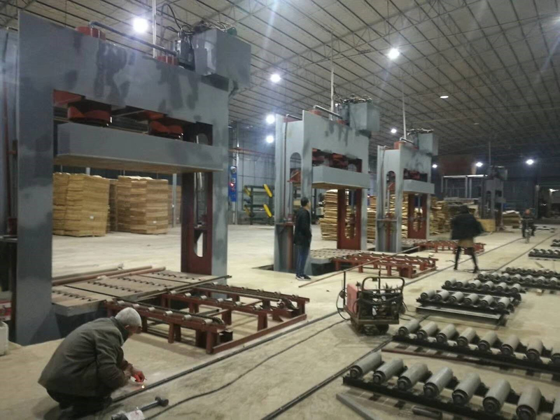 Máquina de prensado en frío de madera contrachapada hidráulica para la fabricación de madera contrachapada 